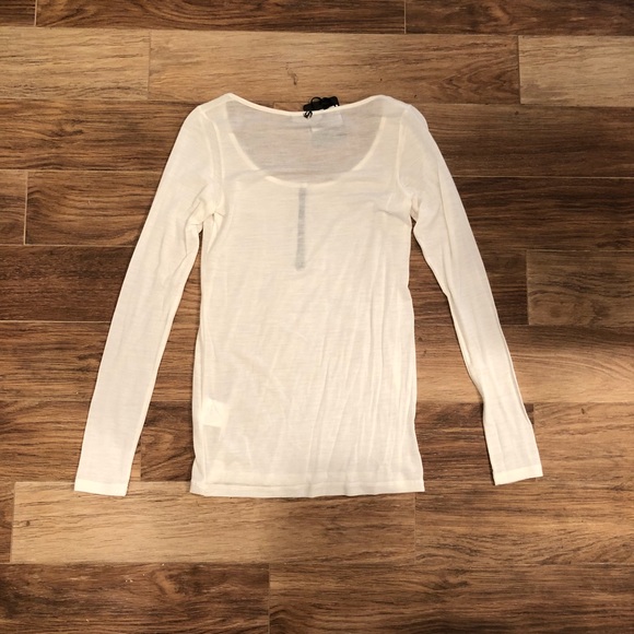 🆕w/tags Siste’s Cream Long Sleeve Tee w/ Buttons - Picture 2 of 2